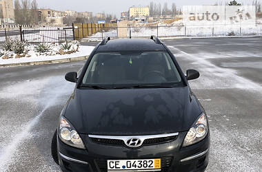 Универсал Hyundai i30 2009 в Новой Каховке