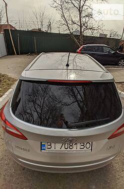 Универсал Hyundai i30 2013 в Олешках