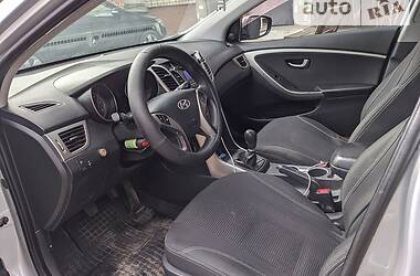 Универсал Hyundai i30 2013 в Олешках