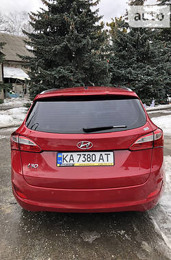 Универсал Hyundai i30 2014 в Киеве