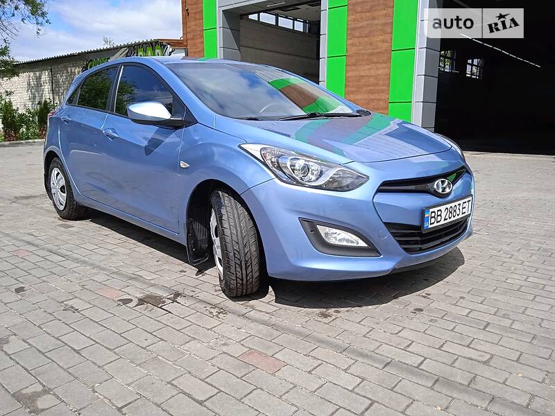 Хэтчбек Hyundai i30 2012 в Северодонецке