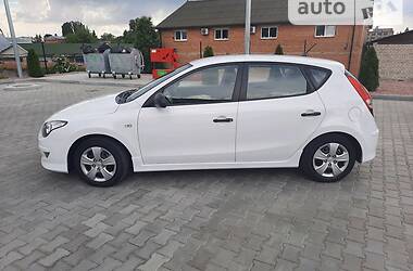 Хэтчбек Hyundai i30 2010 в Виннице