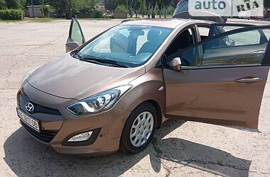 Хэтчбек Hyundai i30 2012 в Кривом Роге