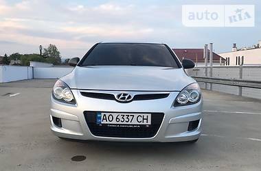 Хэтчбек Hyundai i30 2009 в Мукачево