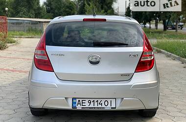 Хэтчбек Hyundai i30 2011 в Днепре