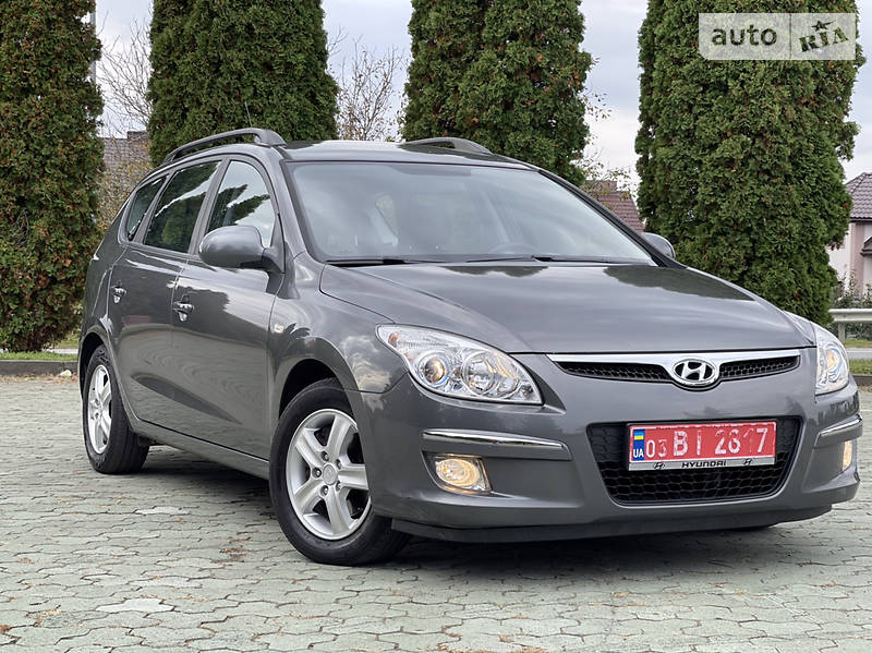 Универсал Hyundai i30 2008 в Дубно