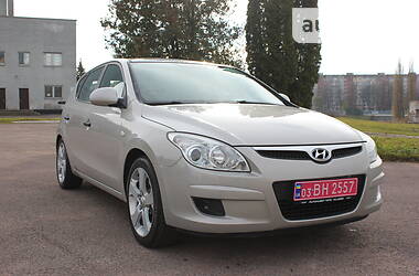 Хэтчбек Hyundai i30 2008 в Ровно