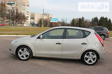 Хэтчбек Hyundai i30 2008 в Ровно