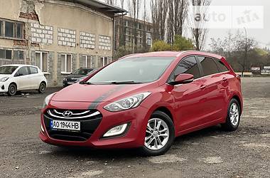 Универсал Hyundai i30 2013 в Ужгороде