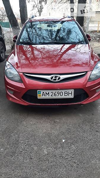 Универсал Hyundai i30 2012 в Житомире