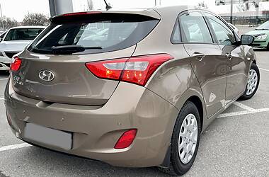 Хэтчбек Hyundai i30 2013 в Днепре