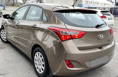 Хэтчбек Hyundai i30 2013 в Днепре