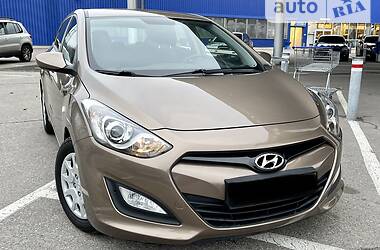 Хэтчбек Hyundai i30 2013 в Днепре