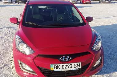 Хэтчбек Hyundai i30 2013 в Ровно