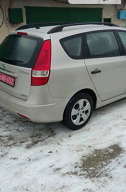 Универсал Hyundai i30 2012 в Дубно