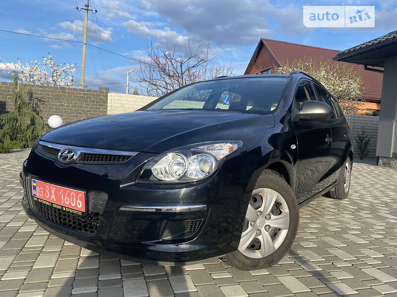 Универсал Hyundai i30 2009 в Полтаве