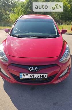 Универсал Hyundai i30 2012 в Днепре