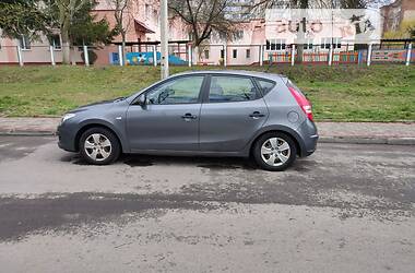 Хэтчбек Hyundai i30 2010 в Луцке