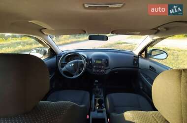 Хэтчбек Hyundai i30 2010 в Харькове