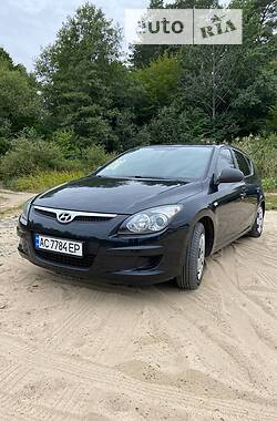 Хетчбек Hyundai i30 2009 в Житомирі
