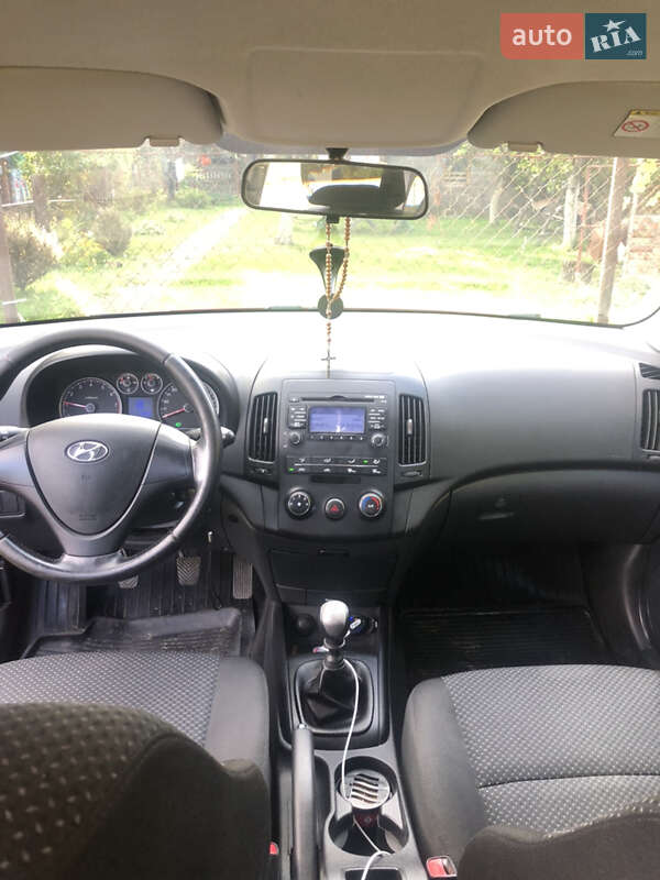 Універсал Hyundai i30 2009 в Шептицькому