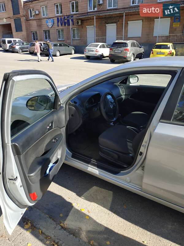 Седан Hyundai i30 2010 в Білій Церкві