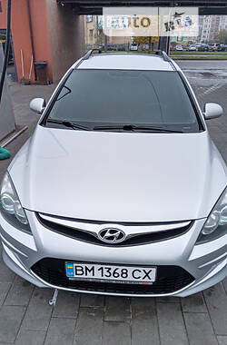 Універсал Hyundai i30 2010 в Сумах