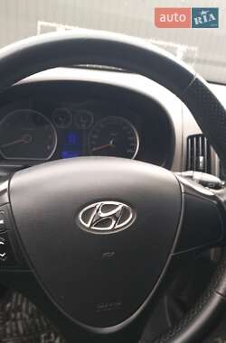 Хэтчбек Hyundai i30 2008 в Долине