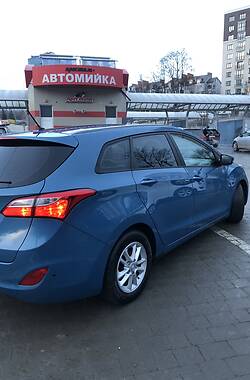 Універсал Hyundai i30 2013 в Тернополі