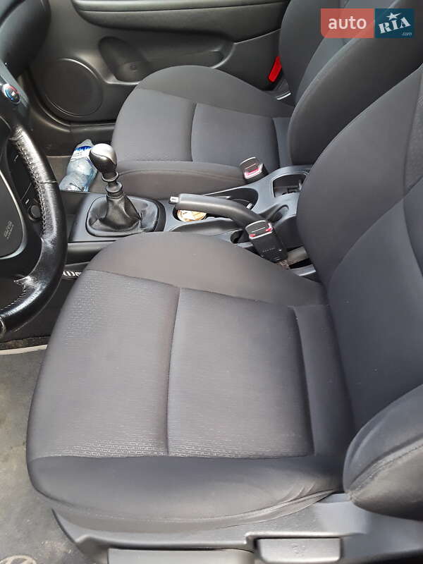 Хэтчбек Hyundai i30 2008 в Кременце