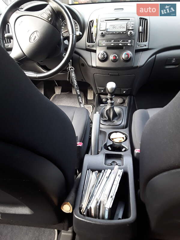 Хэтчбек Hyundai i30 2008 в Кременце