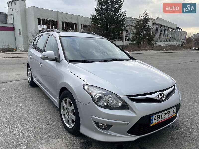Универсал Hyundai i30 2010 в Харькове