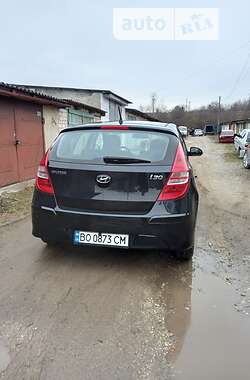 Хэтчбек Hyundai i30 2011 в Тернополе