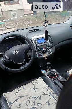 Универсал Hyundai i30 2009 в Кривом Роге