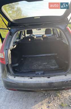 Універсал Hyundai i30 2010 в Радехові