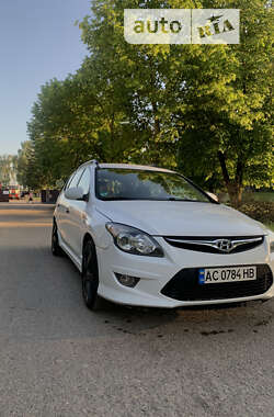 Универсал Hyundai i30 2010 в Луцке