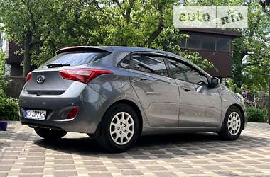 Хэтчбек Hyundai i30 2013 в 