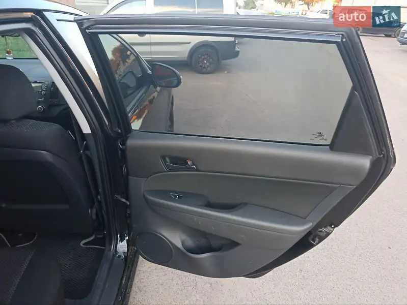 Hyundai i30 2012 VIN TMADB81SACJ096921 фото оголошення 6 з 62