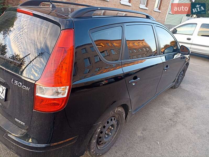 Універсал Hyundai i30 2012 в Чернігові
