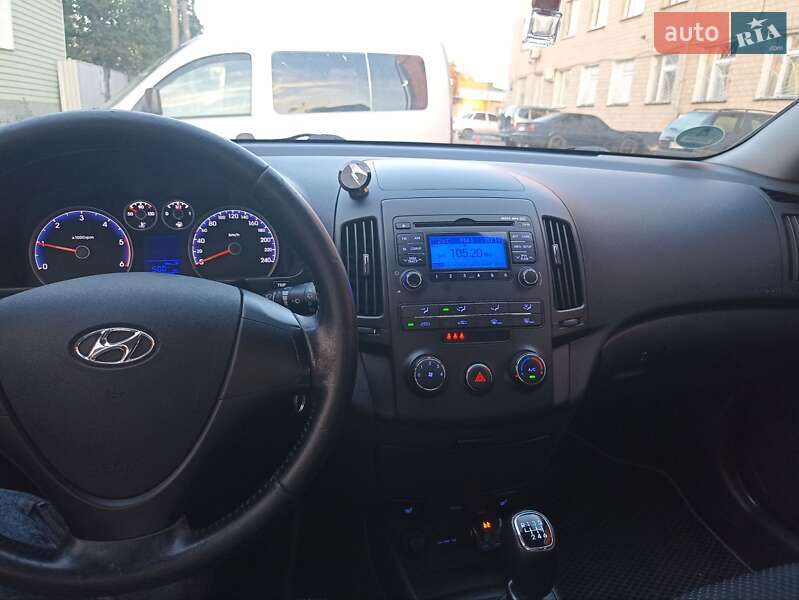 Універсал Hyundai i30 2012 в Чернігові