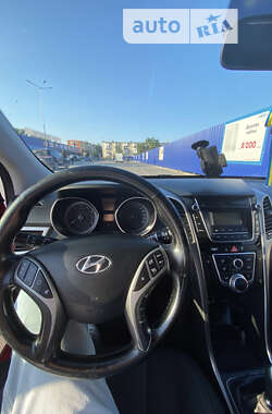 Універсал Hyundai i30 2013 в Калуші