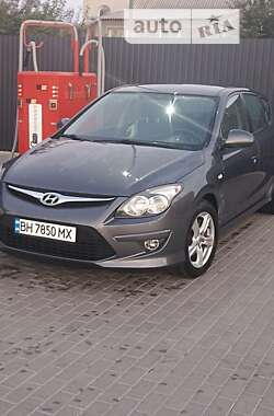 Хэтчбек Hyundai i30 2011 в Черкассах