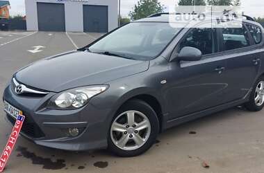 Универсал Hyundai i30 2010 в Немирове