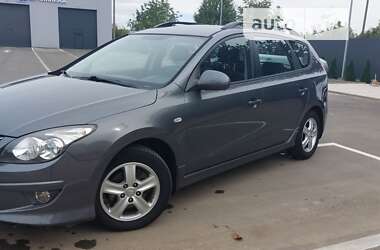 Универсал Hyundai i30 2010 в Немирове