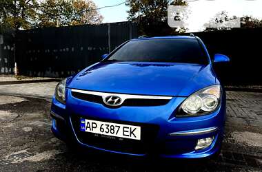 Універсал Hyundai i30 2010 в Запоріжжі