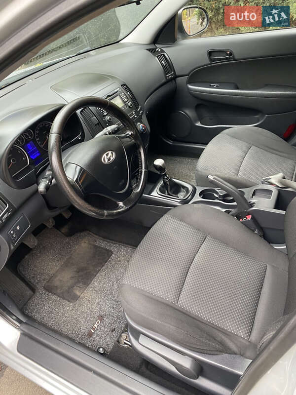 Универсал Hyundai i30 2009 в Одессе фото 6 Универсал Hyundai i30 2009 в Одессе