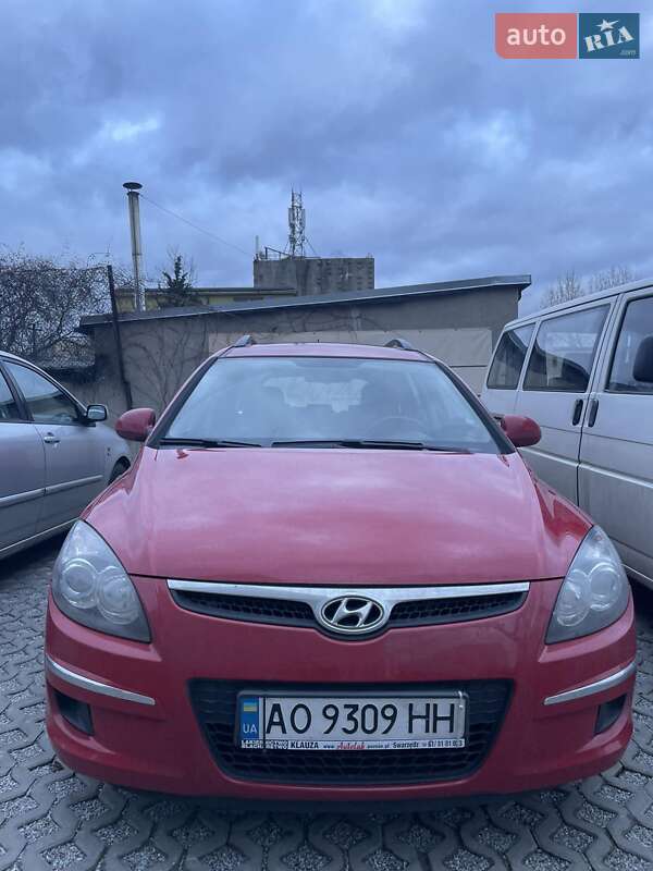 Універсал Hyundai i30 2009 в Гребінці