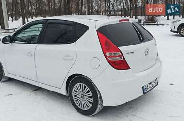 Хэтчбек Hyundai i30 2011 в Кропивницком
