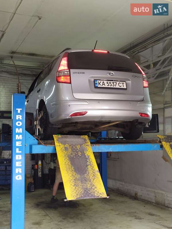 Універсал Hyundai i30 2010 в Києві