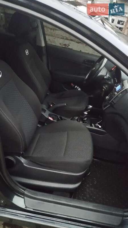 Универсал Hyundai i30 2010 в Киеве